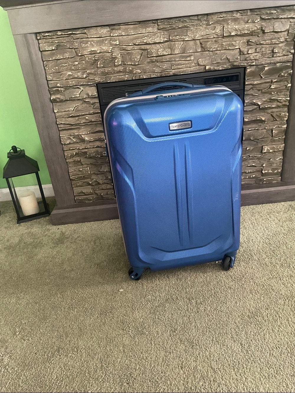 Samsonite lightweight luggage